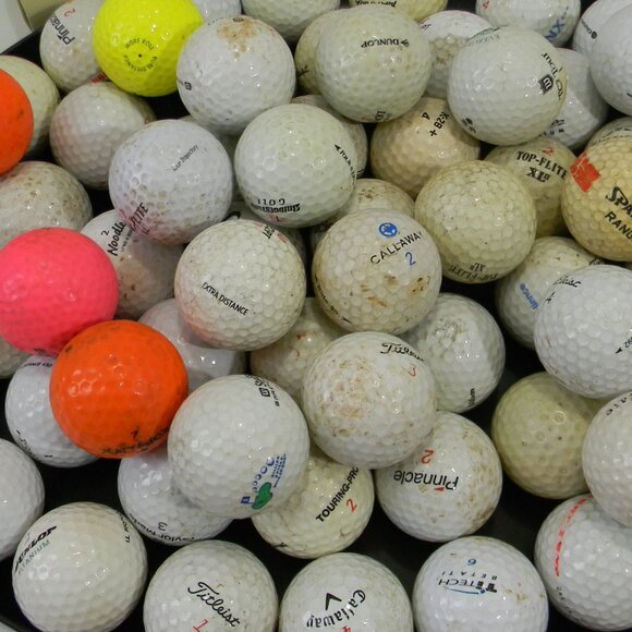 Mixed Lot Of  30+ Practice Golf Balls Top Flight Titleist Others - Picture 1 of 2